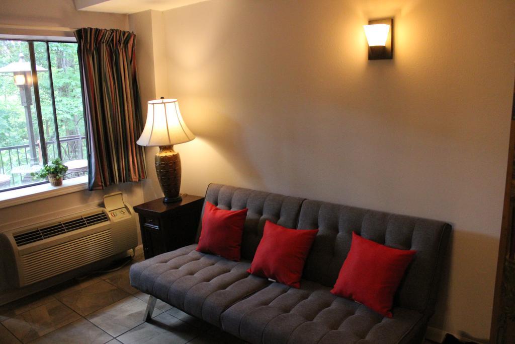Brydan Suites Eureka Springs Exterior foto